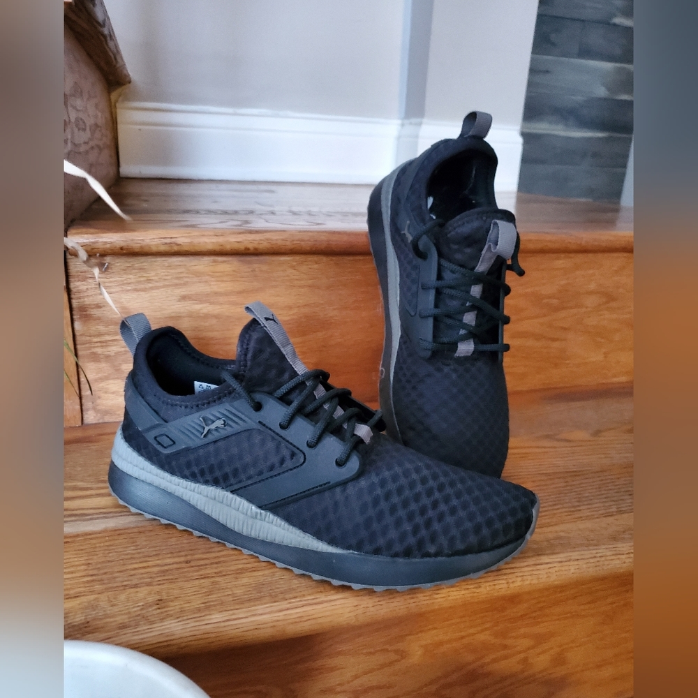 Puma Sneakers
